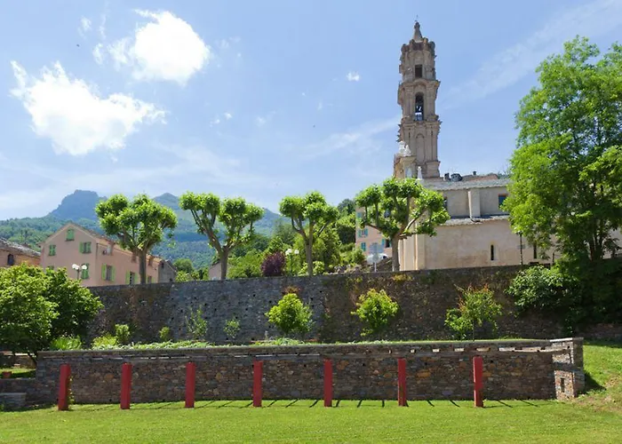 מלון דירות L'appollu 3*