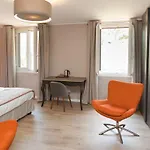 L'appollu Aparthotel