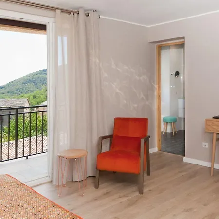 Hotel apartamentowy L'appollu 3*